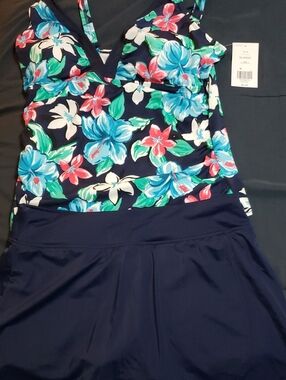 NWT-Kim Rogers XL Floral Tankini Top in Navy with Light Blue/Pink Accents